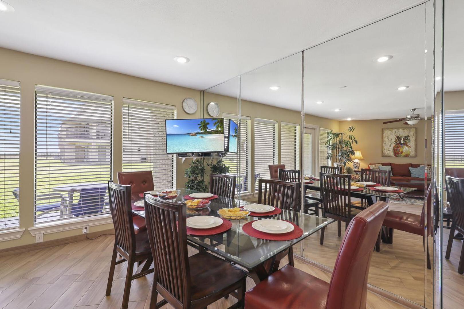 Ground Floor Beachfront Beauty! Steps To The Beach And Pool South Padre Island Zimmer foto